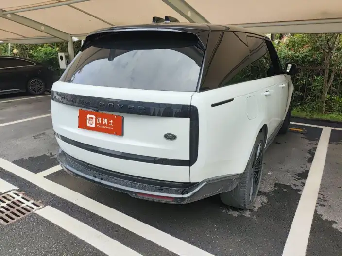 Range Rover 2023 Model 3.0 L6 360PS Shengshi Edition