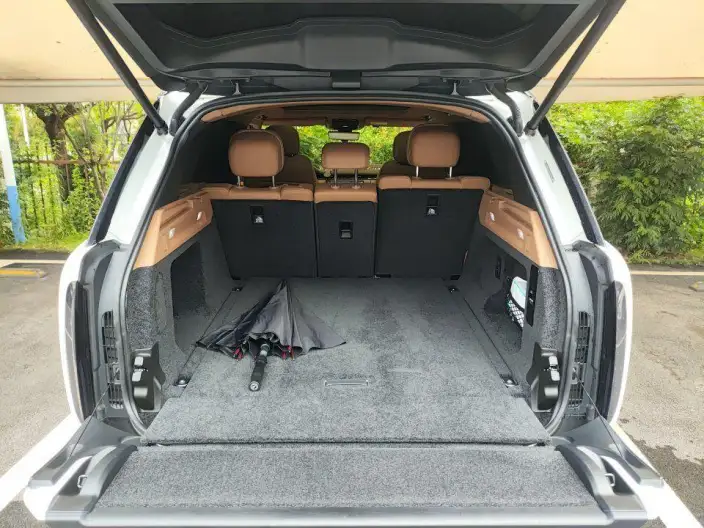 Range Rover 2023 Model 3.0 L6 360PS Shengshi Edition – фото 9
