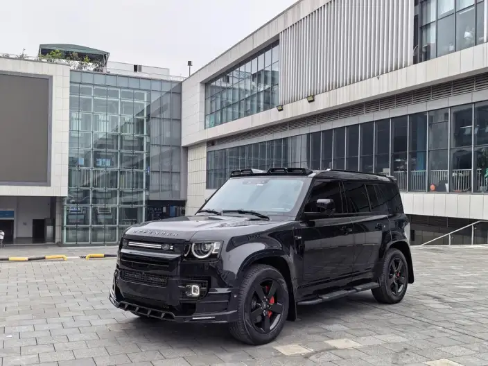 Land Rover Defender 2025 Model 110 3.0T P400 HSE X-Dynamic