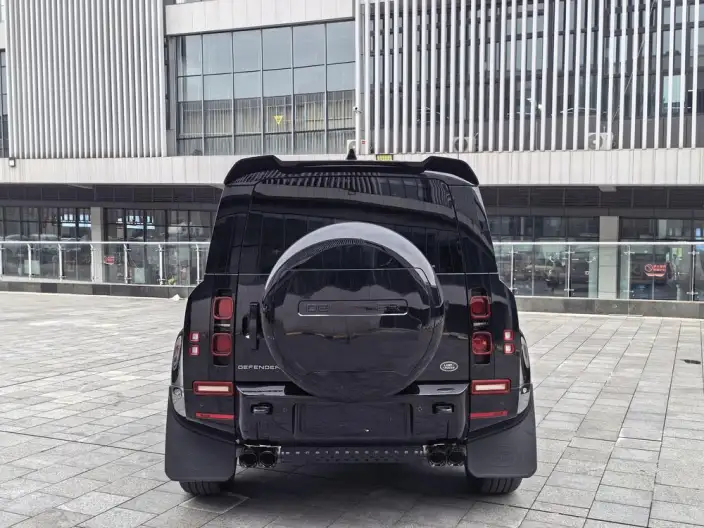 Land Rover Defender 2025 Model 110 3.0T P400 HSE X-Dynamic – фото 5