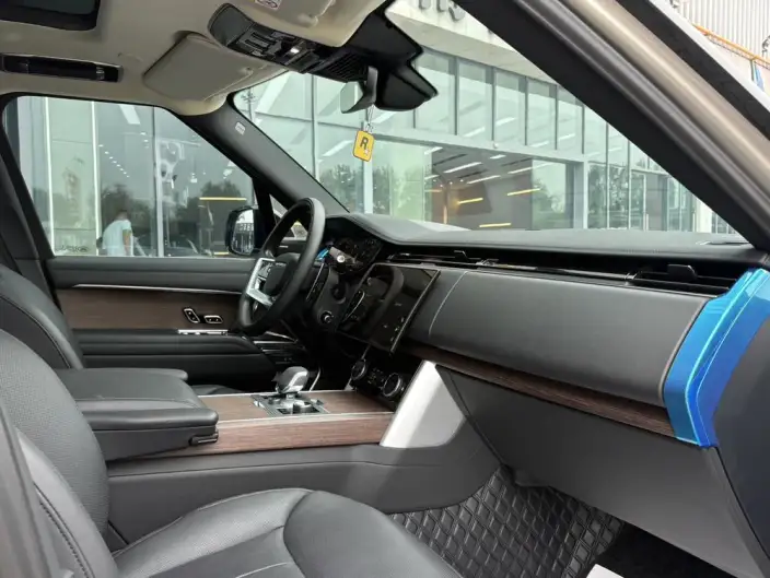Range Rover 2023 Model Facelift 3.0 L6 400PS Shengshi Extended Edition – фото 6