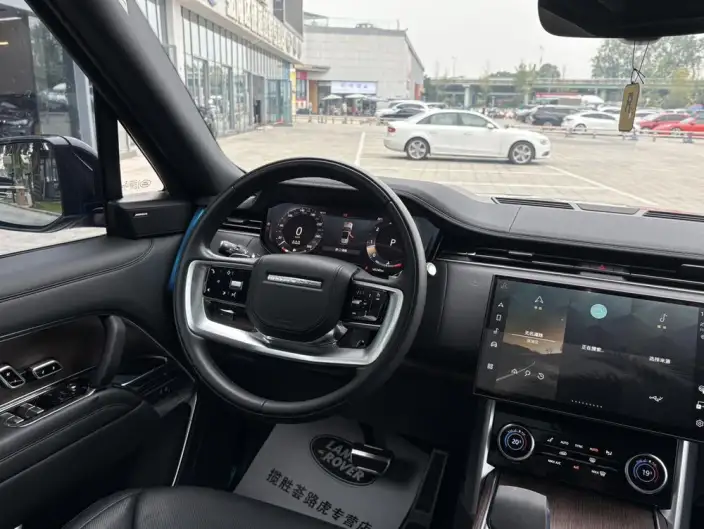 Range Rover 2023 Model Facelift 3.0 L6 400PS Shengshi Extended Edition – фото 8