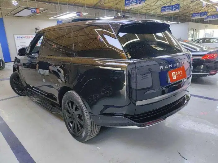 Range Rover 2024 Model 3.0 L6 360PS Shengshi Edition