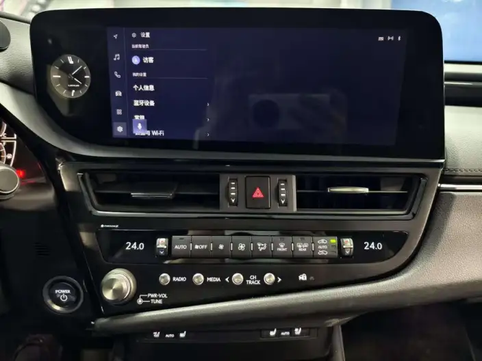 Lexus ES 2022 Model 300h Premium – фото 9