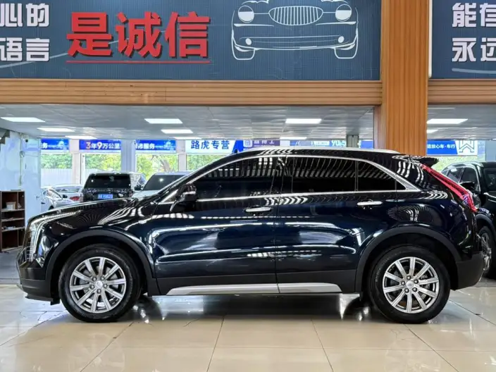 Cadillac XT4 2022 Model 28T 2WD Luxury Model – фото 4