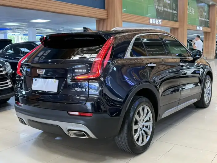 Cadillac XT4 2022 Model 28T 2WD Luxury Model – фото 7