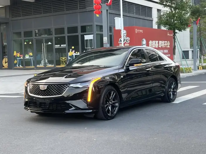 Cadillac CT4 2023 Model 28T Luxury Model – фото 1