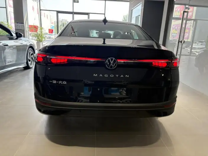 Volkswagen Magotan 2026 Model 300TSI Exclusive Edition