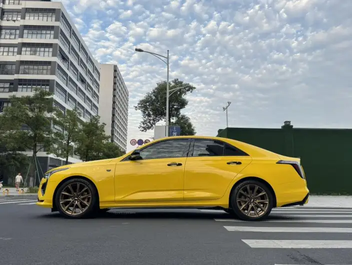 Cadillac CT4 2021 Model 28T Noble Model – фото 4