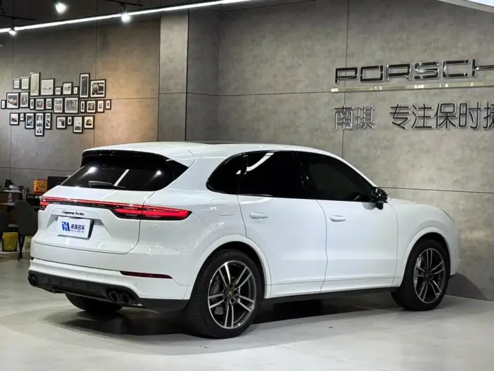 Cayenne 2020 Model Cayenne Turbo 4.0T – фото 5