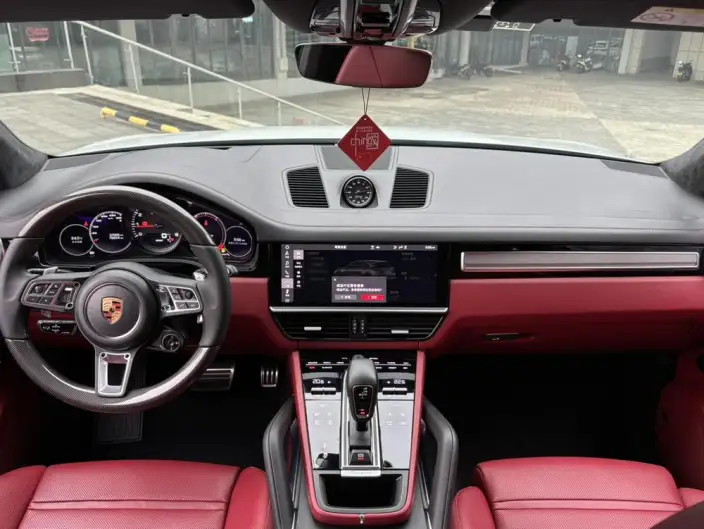 Cayenne 2020 Model Cayenne Turbo 4.0T – фото 8