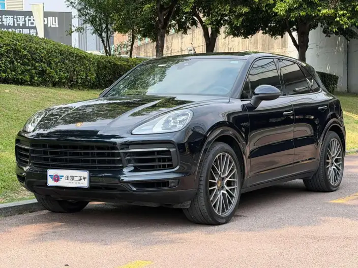 Cayenne E-Hybrid 2020 Model Cayenne E-Hybrid 2.0T – фото 1
