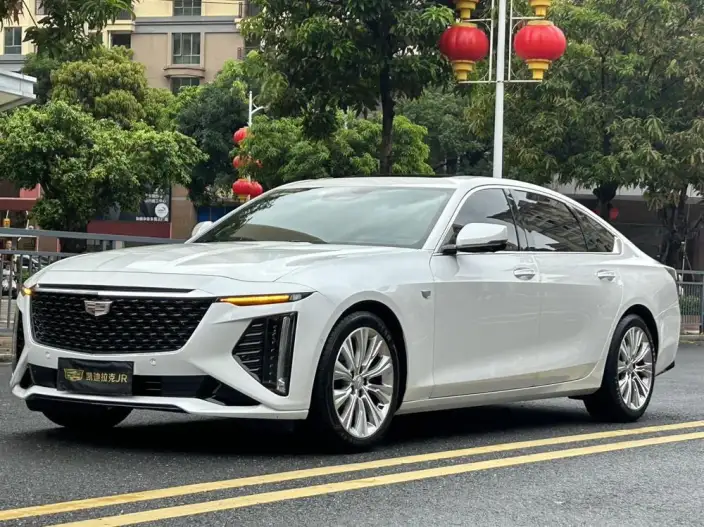 Cadillac CT6 2023 Model 28T Platinum edition – фото 1