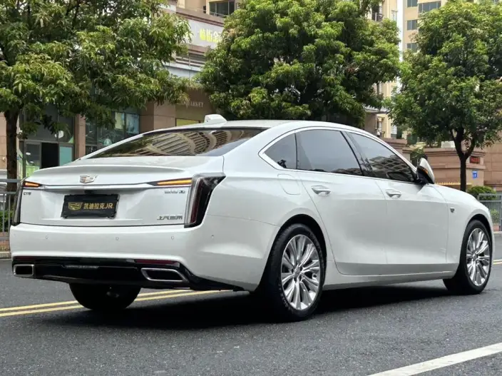 Cadillac CT6 2023 Model 28T Platinum edition – фото 7