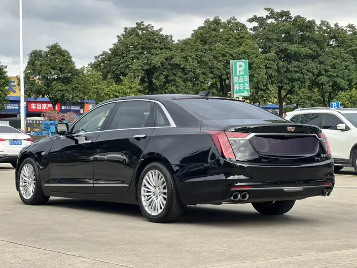 Cadillac CT6 2020 Model 28T Fashion Model