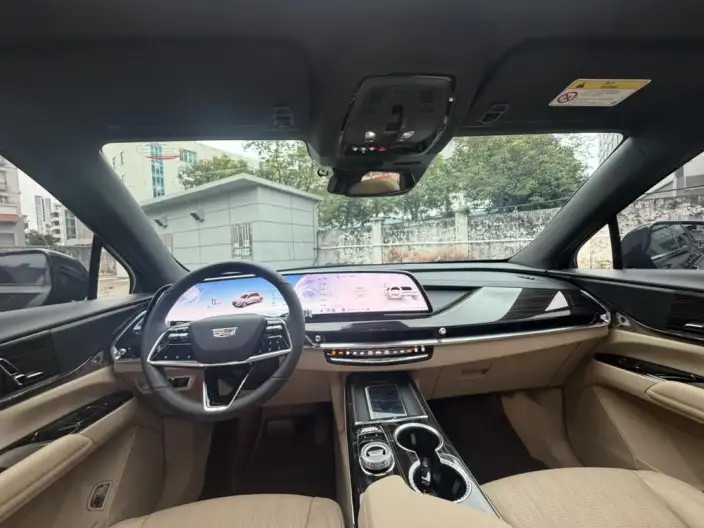 Cadillac XT5 2025 Model 28T 4WD Luxury Model – фото 8