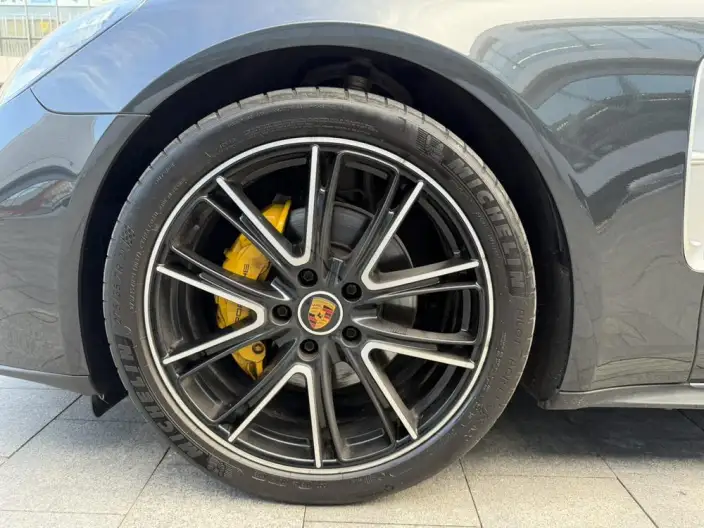 Panamera 2023 Model Panamera Executive Extended Edition 2.9T – фото 9