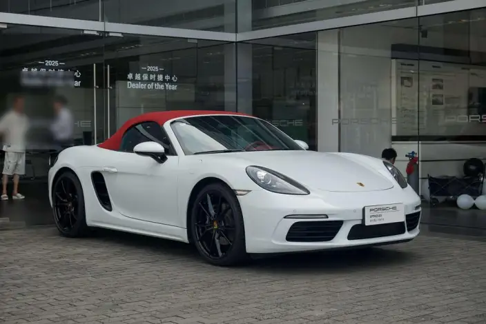 Porsche 718 2023 Model Boxster 2.0T