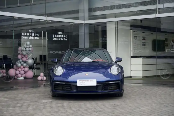 PORSCHE 911 2020 Model Carrera 3.0T