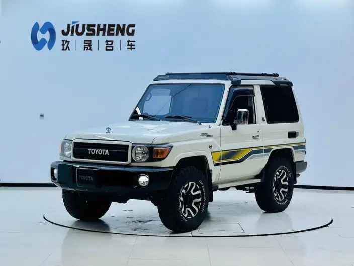 Land Cruiser （import 2022 Model 4.0L Manual 4WD 5 seat Parallel Imported
