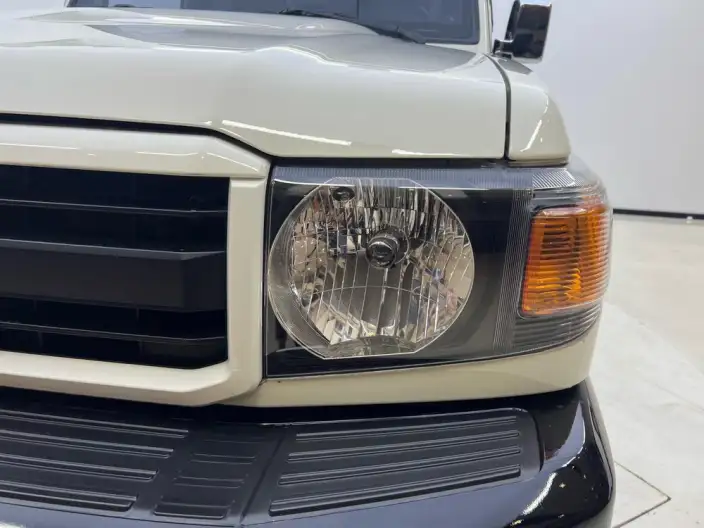 Land Cruiser (import 2022 Model 4.0L Manual 4WD 5 seat Parallel Imported – фото 6