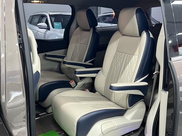 Buick GL8 2022 Land Business Class 652T Comfort – фото 11