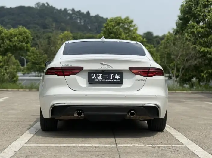 Jaguar XE L 2021 Model 2.0T 250PS S Enterprising Youya Edition – фото 5