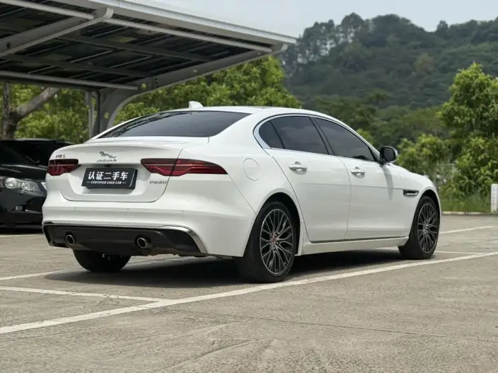 Jaguar XE L 2021 Model 2.0T 250PS S Enterprising Youya Edition – фото 6