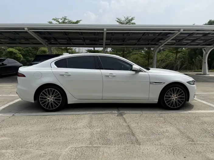 Jaguar XE L 2021 Model 2.0T 250PS S Enterprising Youya Edition – фото 7
