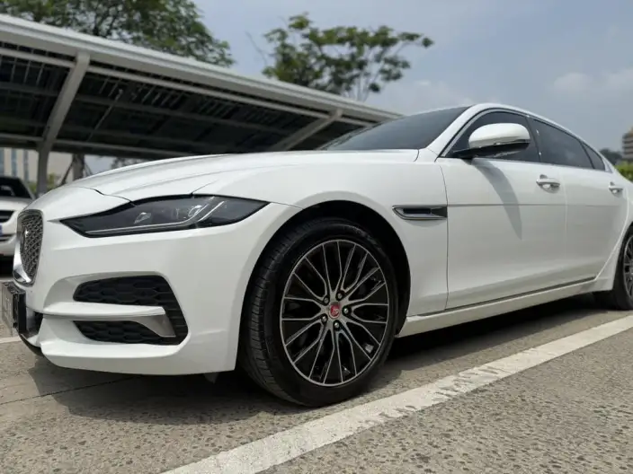Jaguar XE L 2021 Model 2.0T 250PS S Enterprising Youya Edition – фото 8