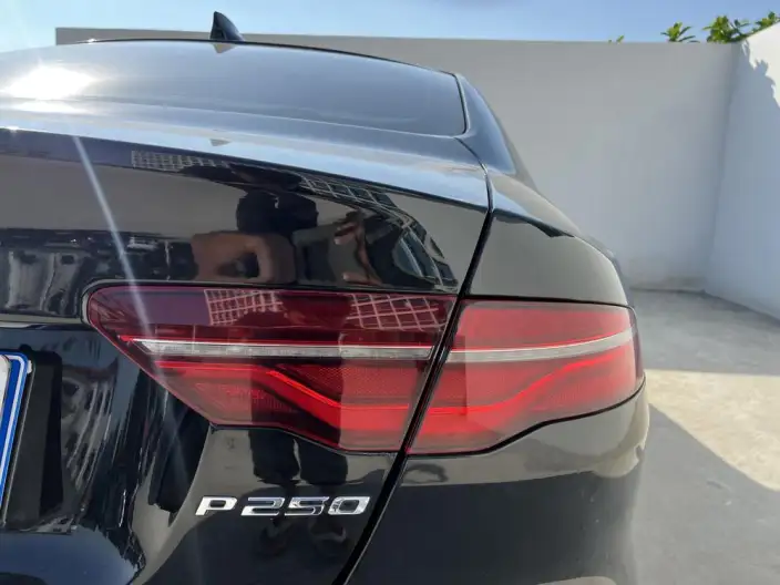 Jaguar XE L 2021 Model 2.0T 250PS R-DYNAMIC S Enterprising Sports Edition – фото 8