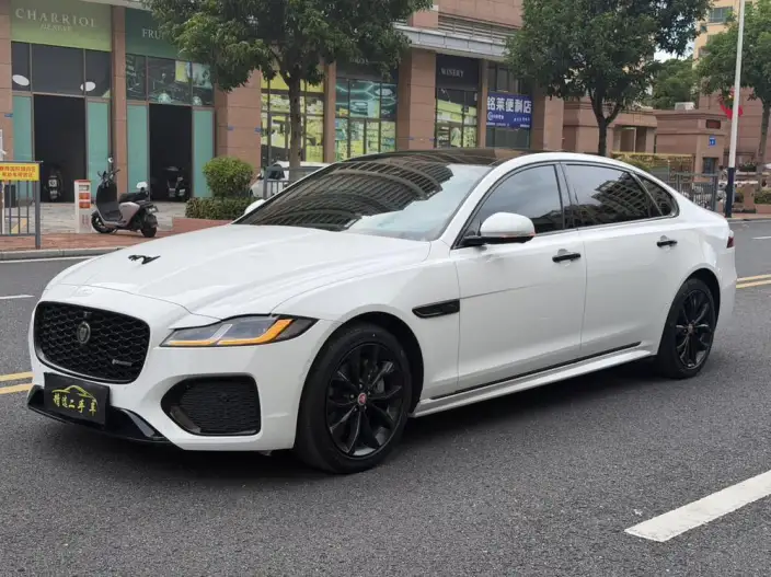 Jaguar XFL 2021 Model 2.0T P250 4WD Obsidian Black Sports Edition – фото 1