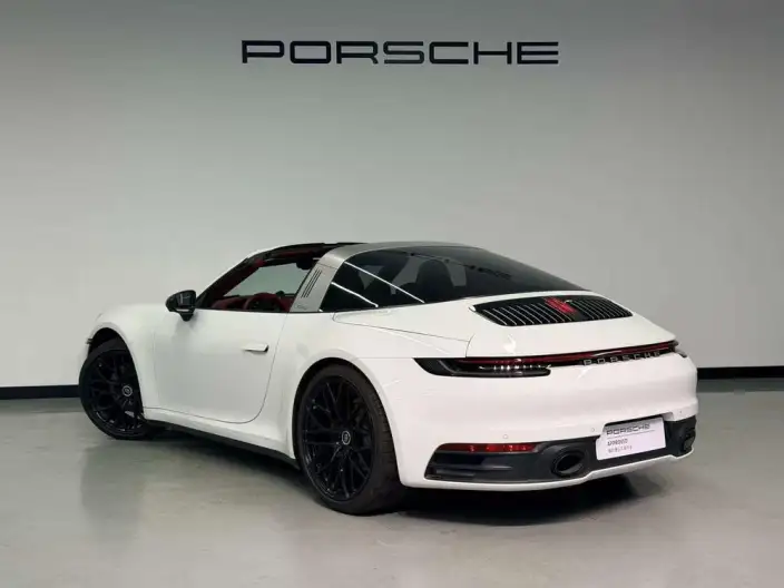 PORSCHE 911 2023 Model Targa 4 3.0T – фото 5