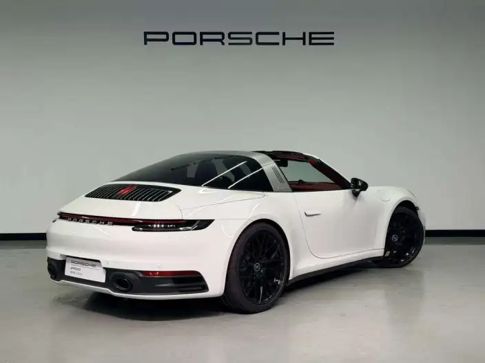 PORSCHE 911 2023 Model Targa 4 3.0T – фото 6
