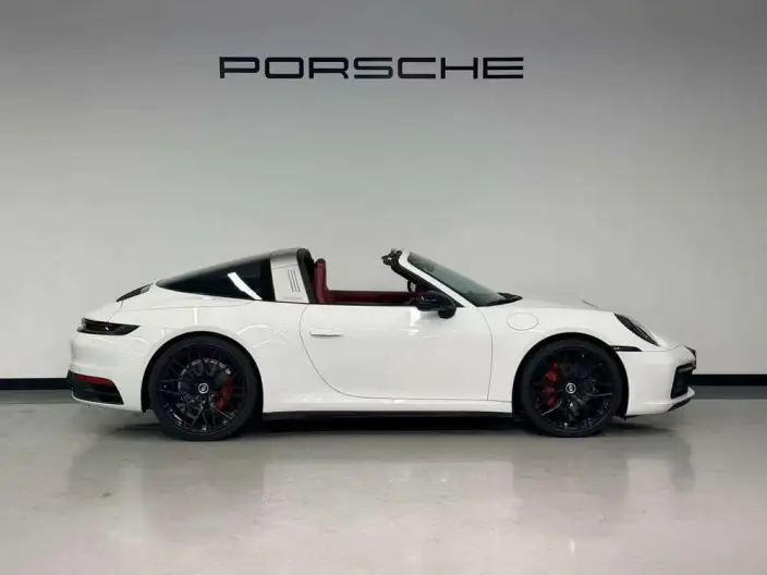 PORSCHE 911 2023 Model Targa 4 3.0T – фото 7
