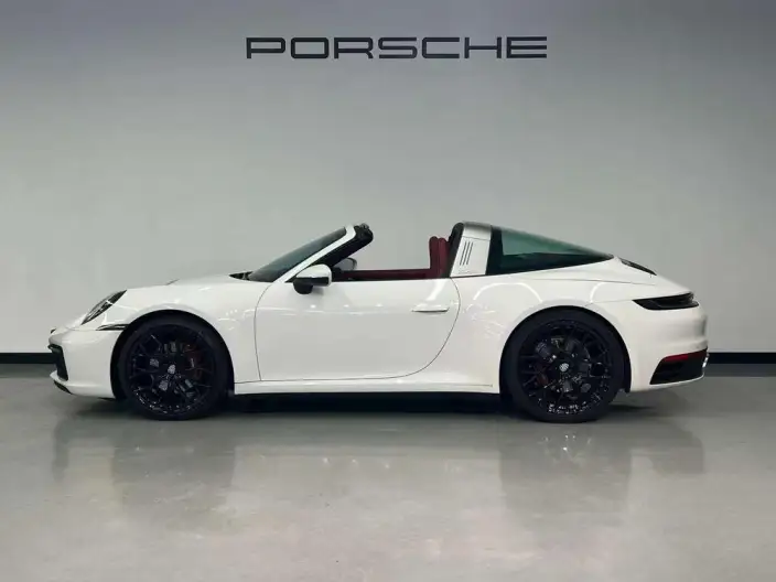 PORSCHE 911 2023 Model Targa 4 3.0T