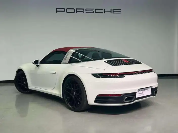 PORSCHE 911 2023 Model Targa 4 3.0T – фото 5