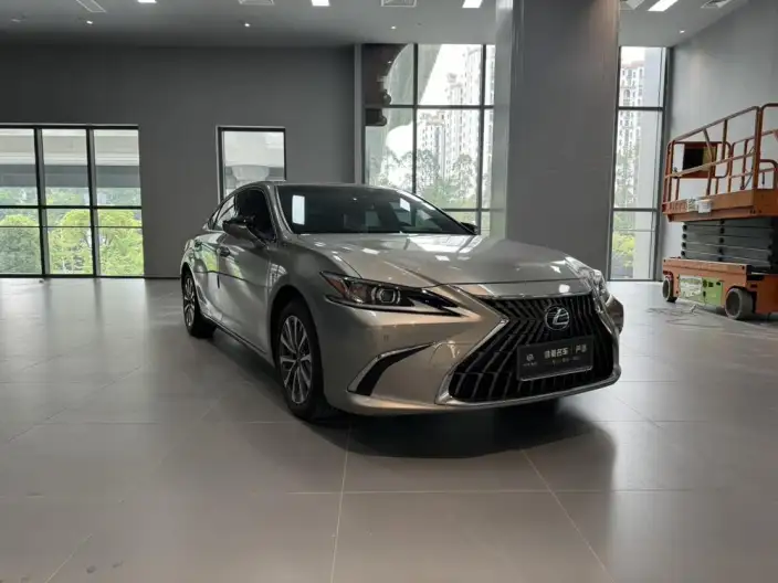 Lexus ES 2024 Model 200 Premium – фото 3