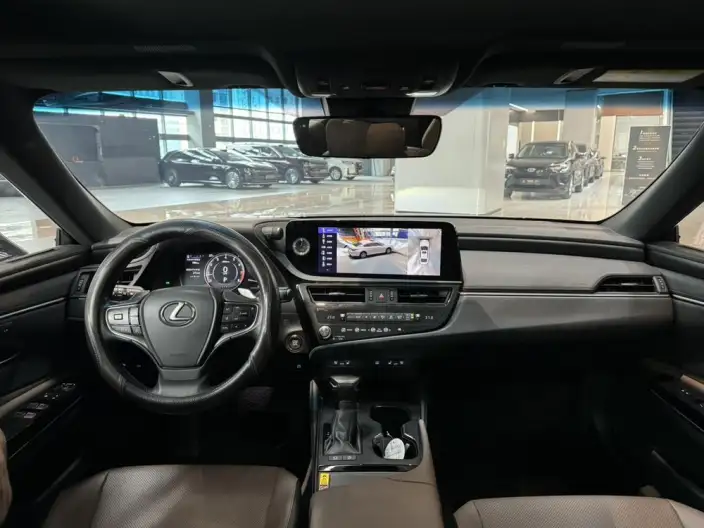 Lexus ES 2024 Model 200 Premium – фото 8