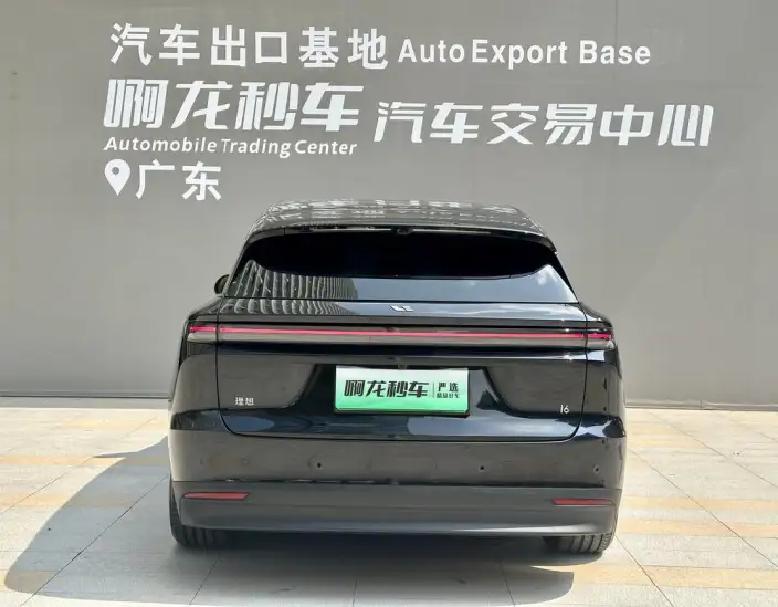 Li Auto i6 2025 Model 2WD Standard Edition