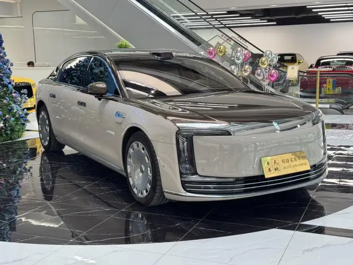 Zunjie S800 2025 Model Extended Range Starlight Executive Edition 4 seat