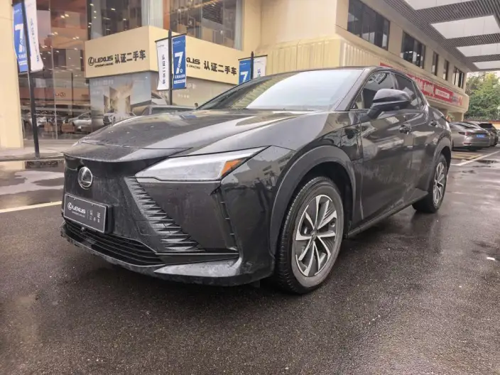 Lexus RZ 2024 Model 300e Long Battery Life Pro Indulgent Edition