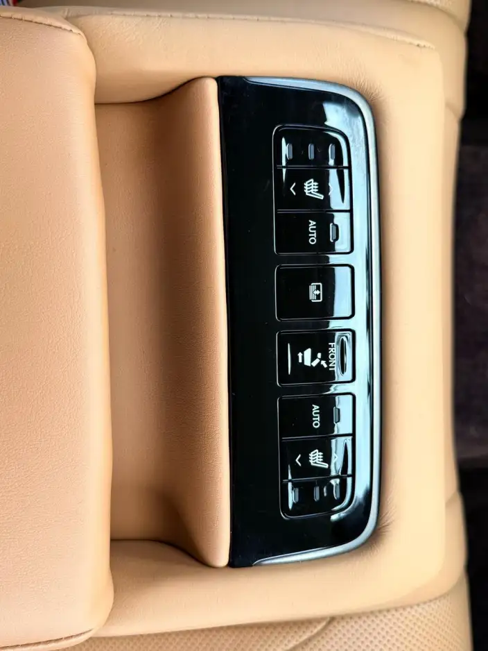 Lexus LS 2020 Model 500h Superior Edition China VI – фото 10
