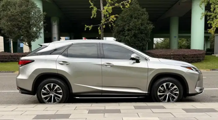 Lexus RX 2020 Model Facelift 300 2WD Comfort Edition – фото 5
