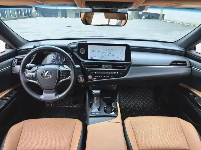 Lexus ES 2022 Model 200 Superior Edition – фото 7