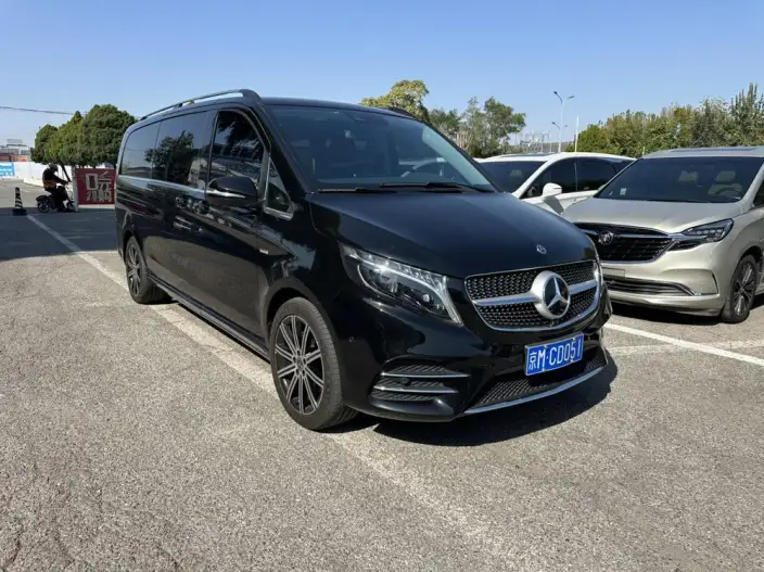 Mercedes-Benz V-Class 2022 Model V 260 L Long wheelbase Deluxe Edition – фото 2