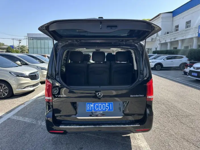 Mercedes-Benz V-Class 2022 Model V 260 L Long wheelbase Deluxe Edition – фото 4