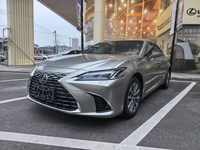 Lexus ES 2026 Model 200 Premium