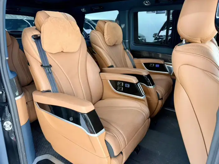 Lorinser LS Series 2022 Model 2.0T Automatic Rear Drive 7 seat Parallel Imported – фото 10