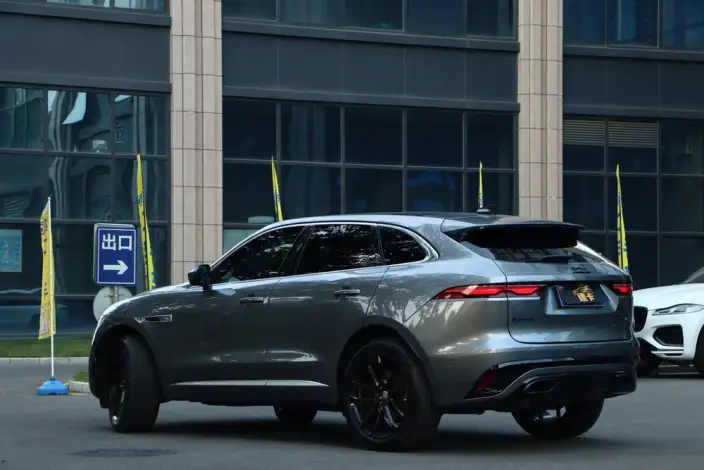 Jaguar F-PACE 2021 Model 340PS R-Dynamic SE